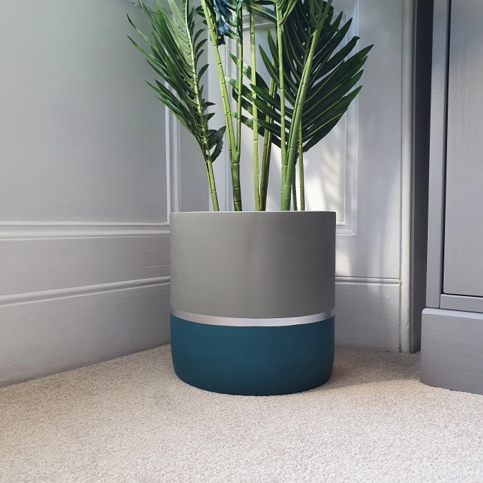 Large plant pots cheap